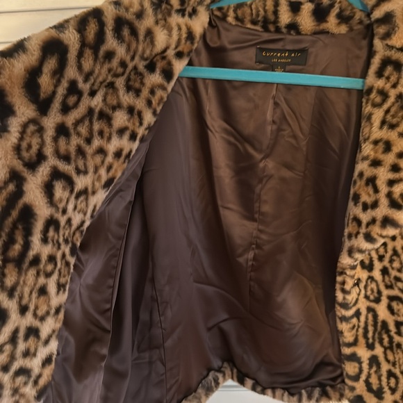 Anthropologie leopard faux fur jacket large - Picture 4 of 4
